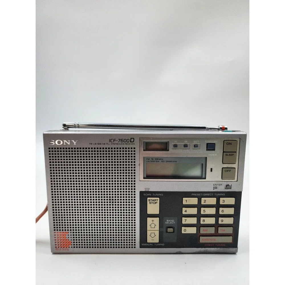 Sony ICF-7600D World Band Receiver Radio FM LW MW SW Silver Vintage Digital
